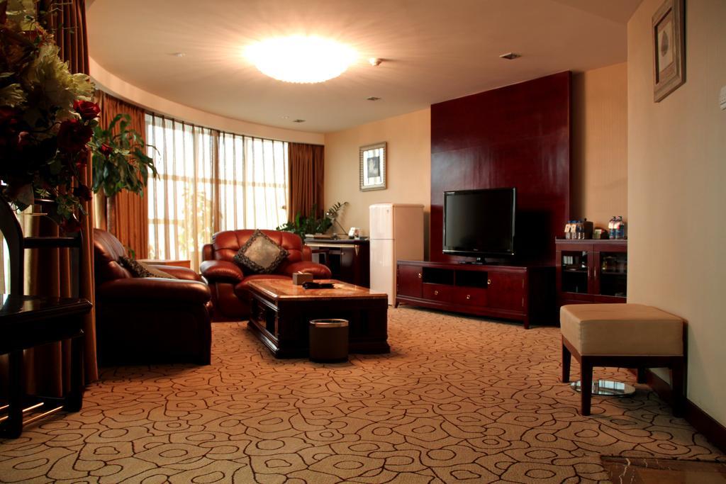 Dynasty International Hotel Kunming Habitación foto
