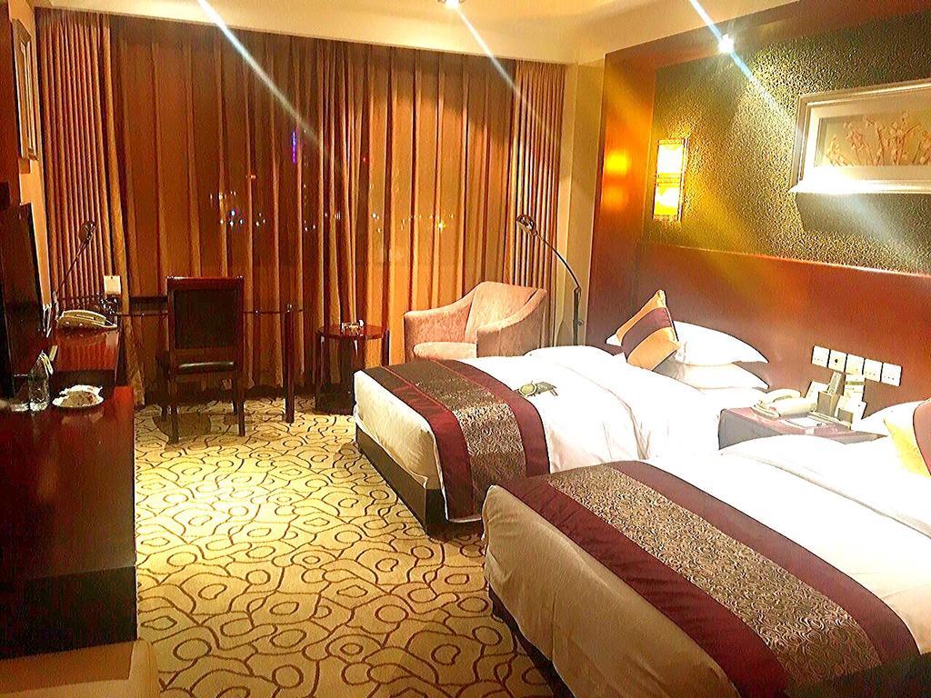 Dynasty International Hotel Kunming Exterior foto